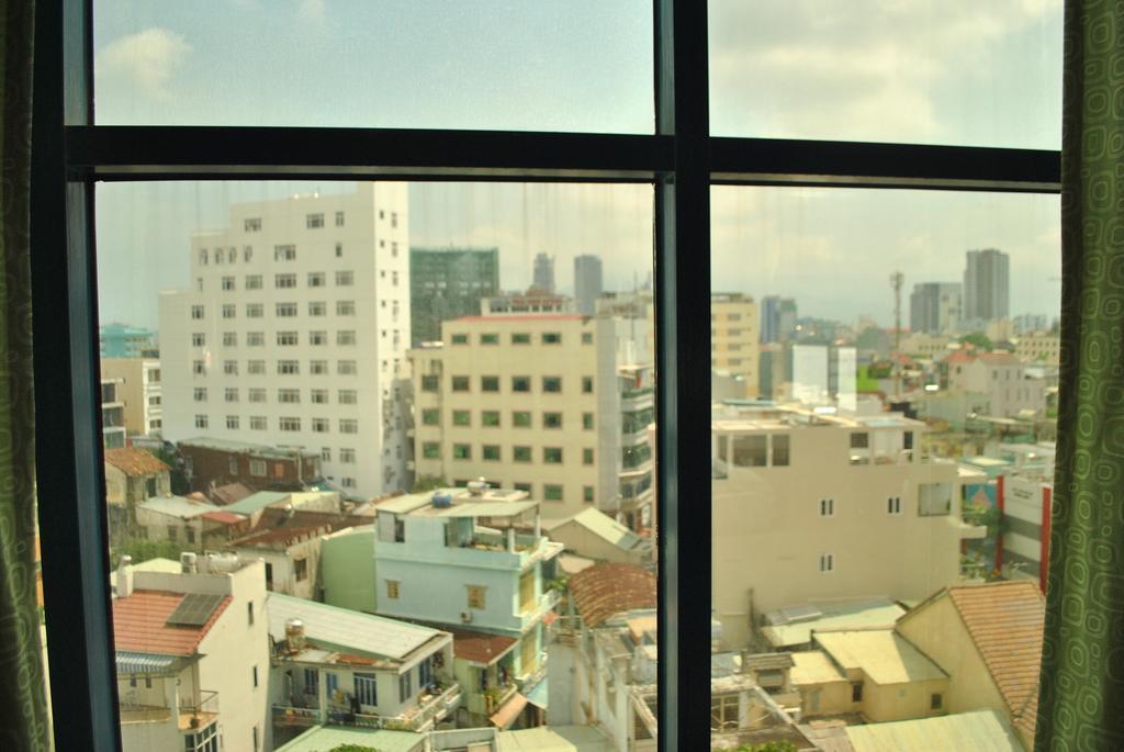Golden Gate 1 Hotel Da Nang Bagian luar foto