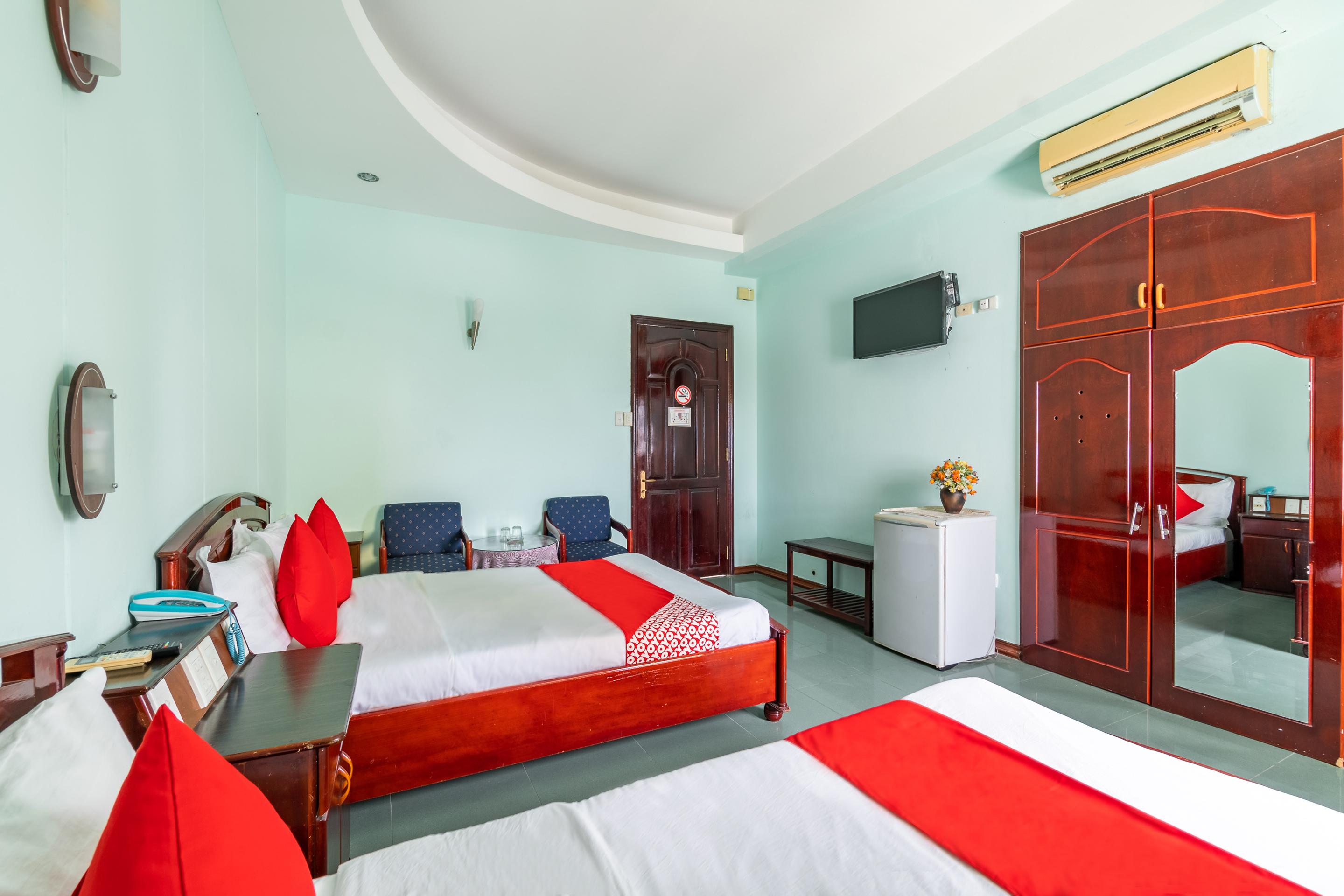 Golden Gate 1 Hotel Da Nang Bagian luar foto
