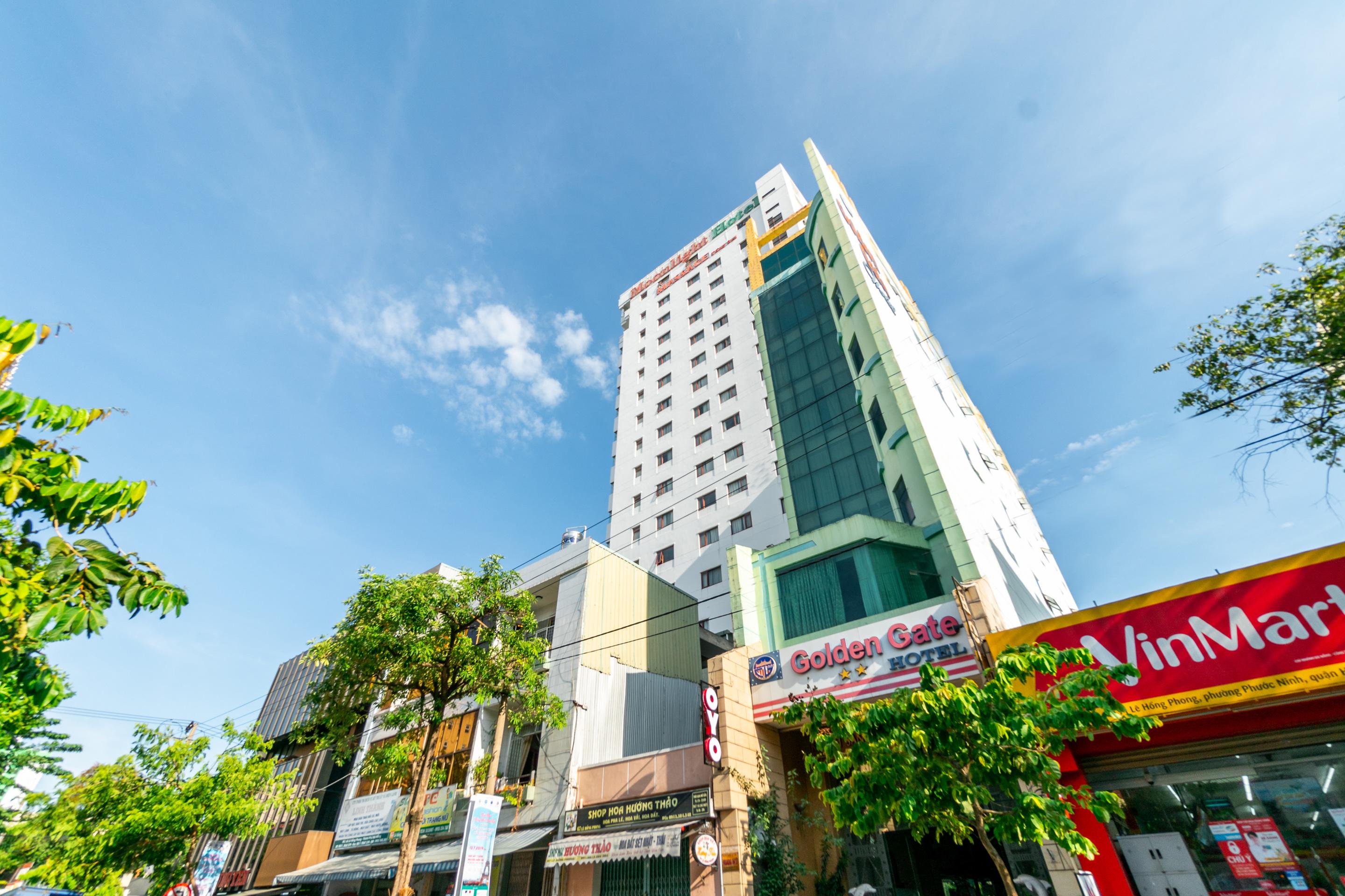 Golden Gate 1 Hotel Da Nang Bagian luar foto